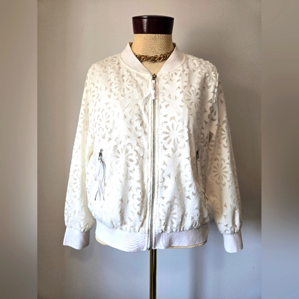 MOMA White Floral Lace lightweight Bomber Jacket. Size 40/ Medium